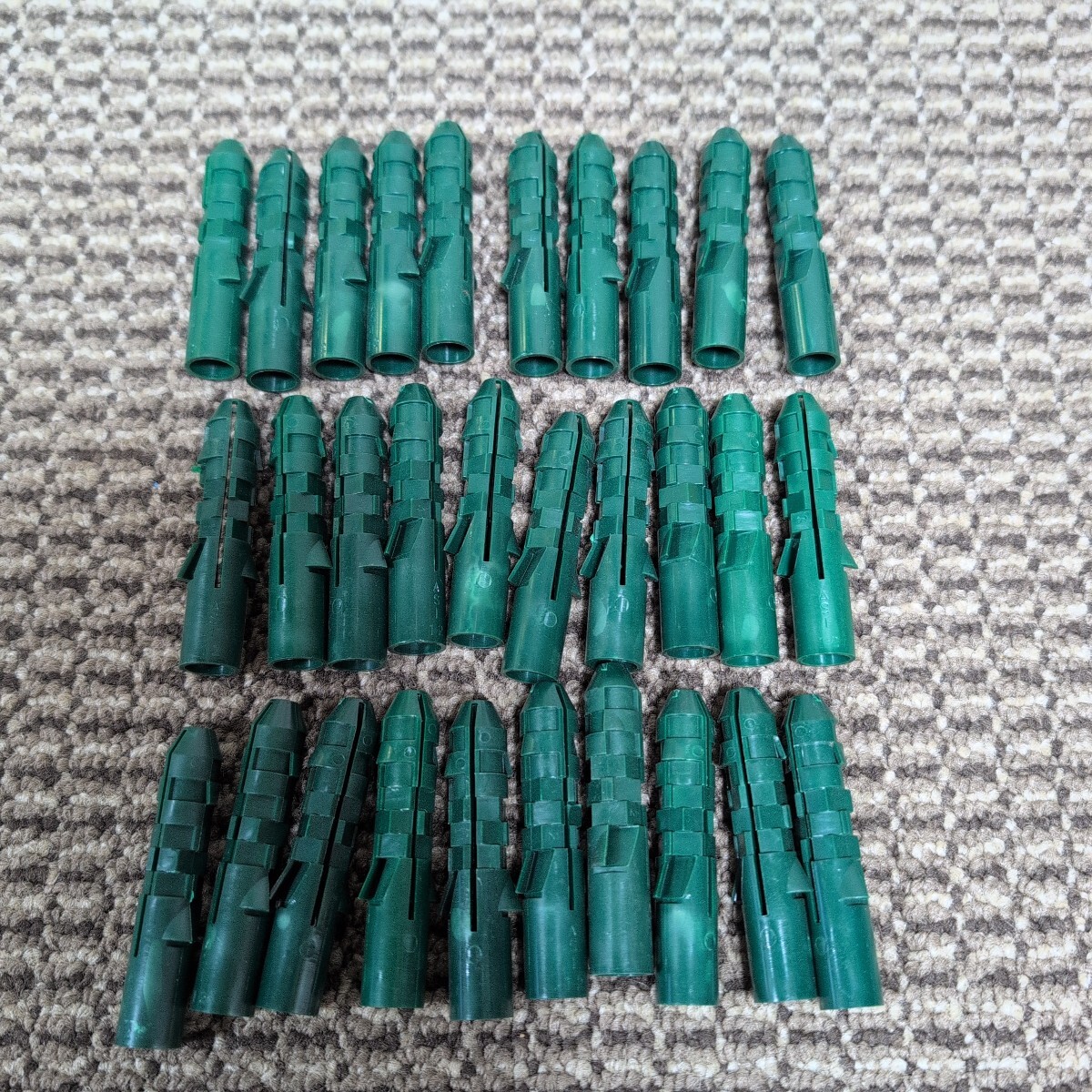 ジャンク品/長期保管品/旭化学工業/AS-12/ストロングプラグ/コンクリート用/下穴Φ12mm/プラグ全長60mm/使用木ネジ径9~10mm/1P30本入り拍卖