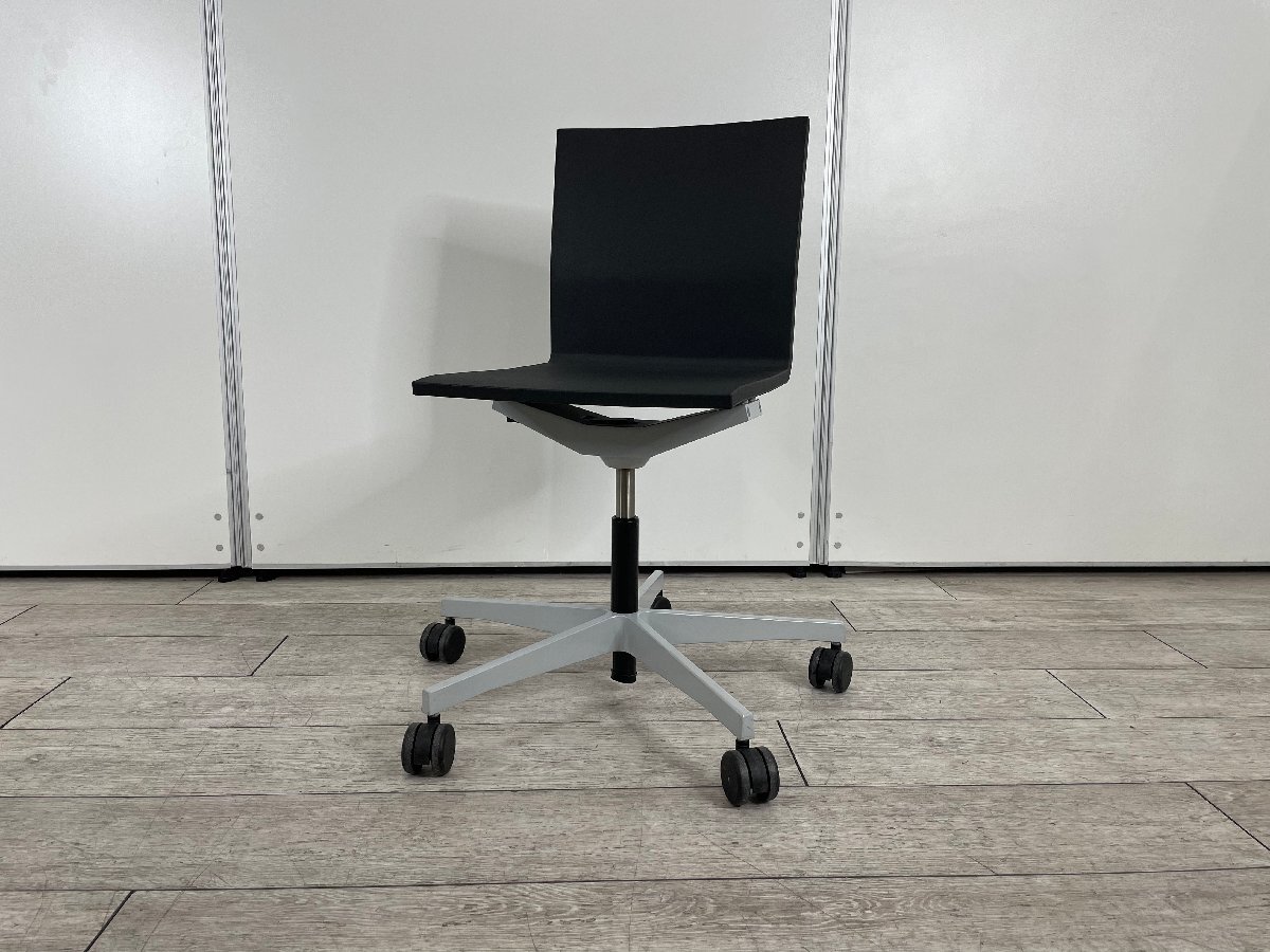 vitra/ヴィトラ■04 / ゼロフォー スタジオチェア■アームレスチェア■マールテン・ヴァン・セーヴェレン■黒■hhstyle☆拍卖