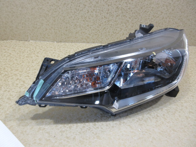 ホンダ フィット GK3 後期 純正 ハロゲン 左 ヘッドライト拍卖