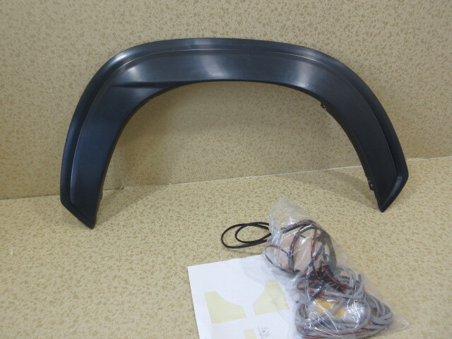 未使用品 トヨタ カローラ クロス ZSG10 モデリスタ 右 フロント カラード フェンダー 素地拍卖