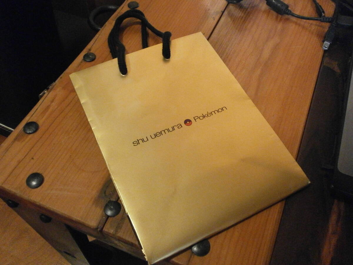 2 shu uemura GOLD 金 シュウウエムラ 袋 紙袋 ショップ袋 ショッパー ショッピング袋 ショッピングバッグ 化粧品 コスメ コスメティック拍卖