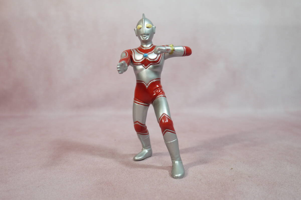 ユタカ 帰ってきたウルトラマン ソフビ 全高13センチ 拍卖