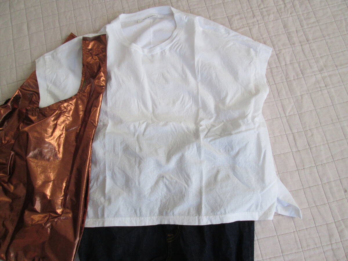 plaisir du sabbatum サバタム 白にドット模様・前・後ろの生地替えがかわいい カットソー Tシャツ拍卖