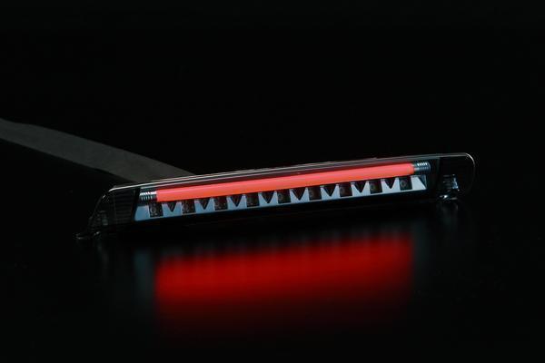 在庫処分 20系 アルファード LEDハイマウントランプ スモーク/ライトバー赤光 V3拍卖