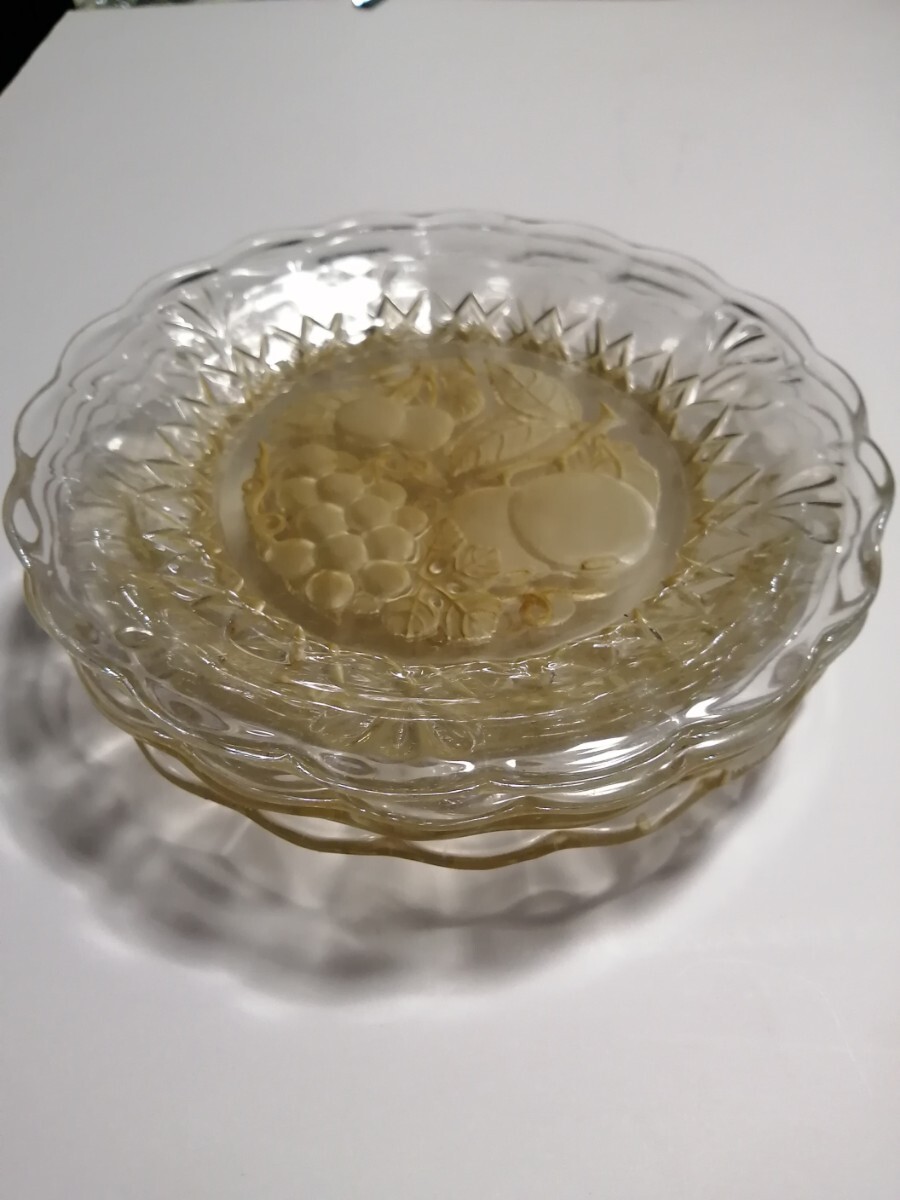 果物のガラス皿 5枚 1930年代 アメリカ 径21㌢ 硝子 皿 プレスガラス プレート フルーツ 洋食器 86GS53b1拍卖