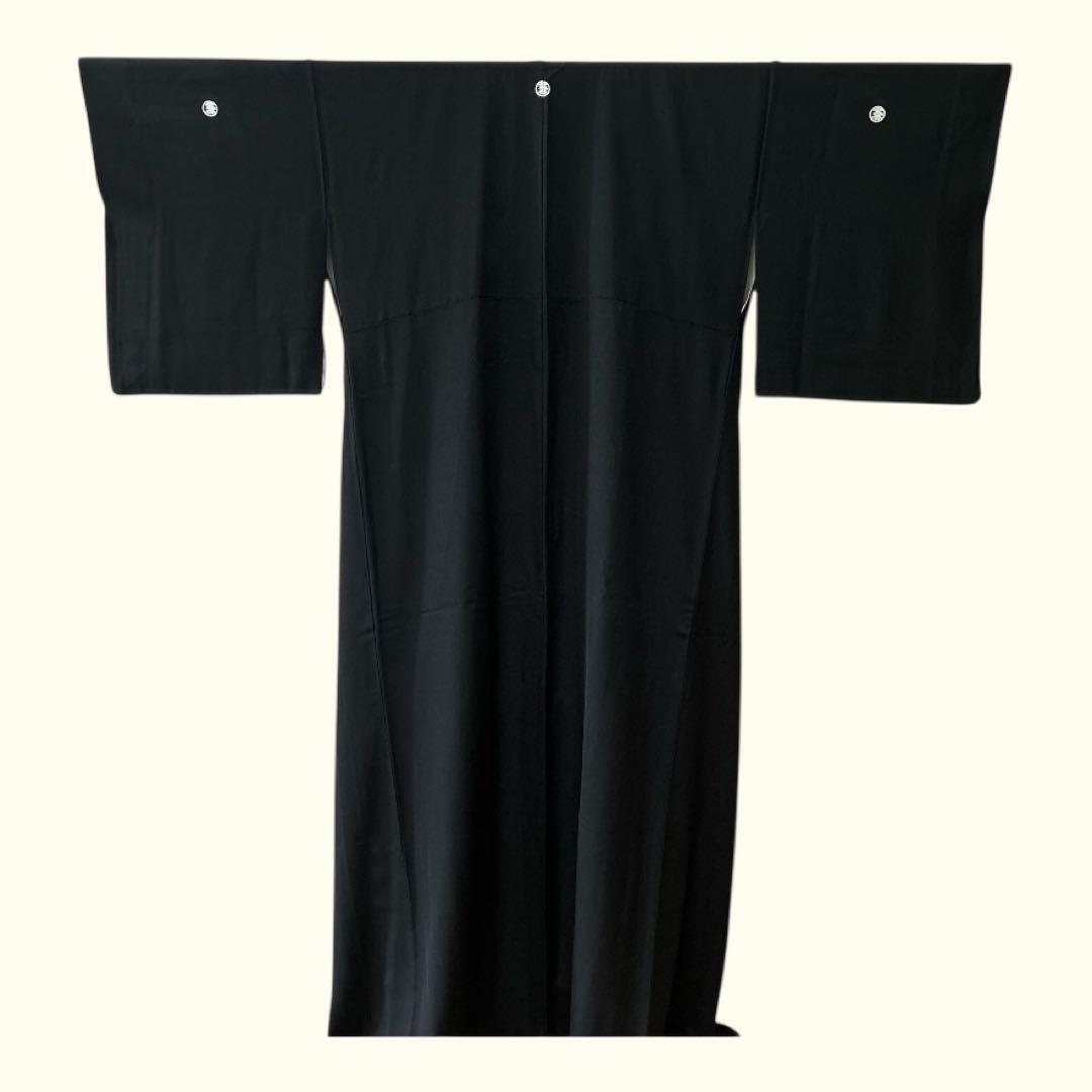 美品 黒留袖 檳榔子染 丹後ちりめん 五つ紋 正絹 フォーマル 和装礼装 三階松 帯どめ 帯揚げセット拍卖