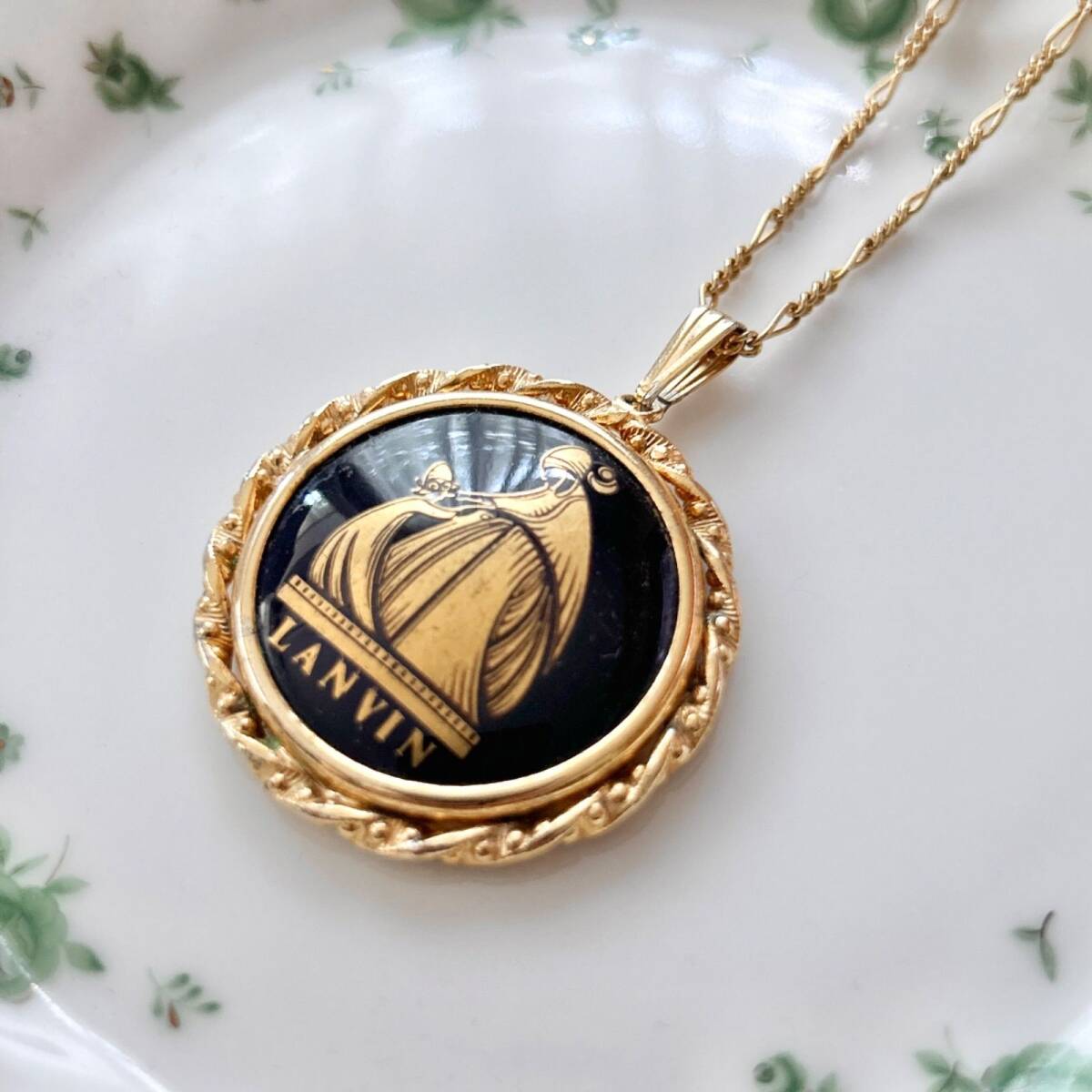 LANVIN リモージュ 白磁ネックレス フランス製 ヴィンテージ ゴールドカラー チェーン全長約62cm拍卖