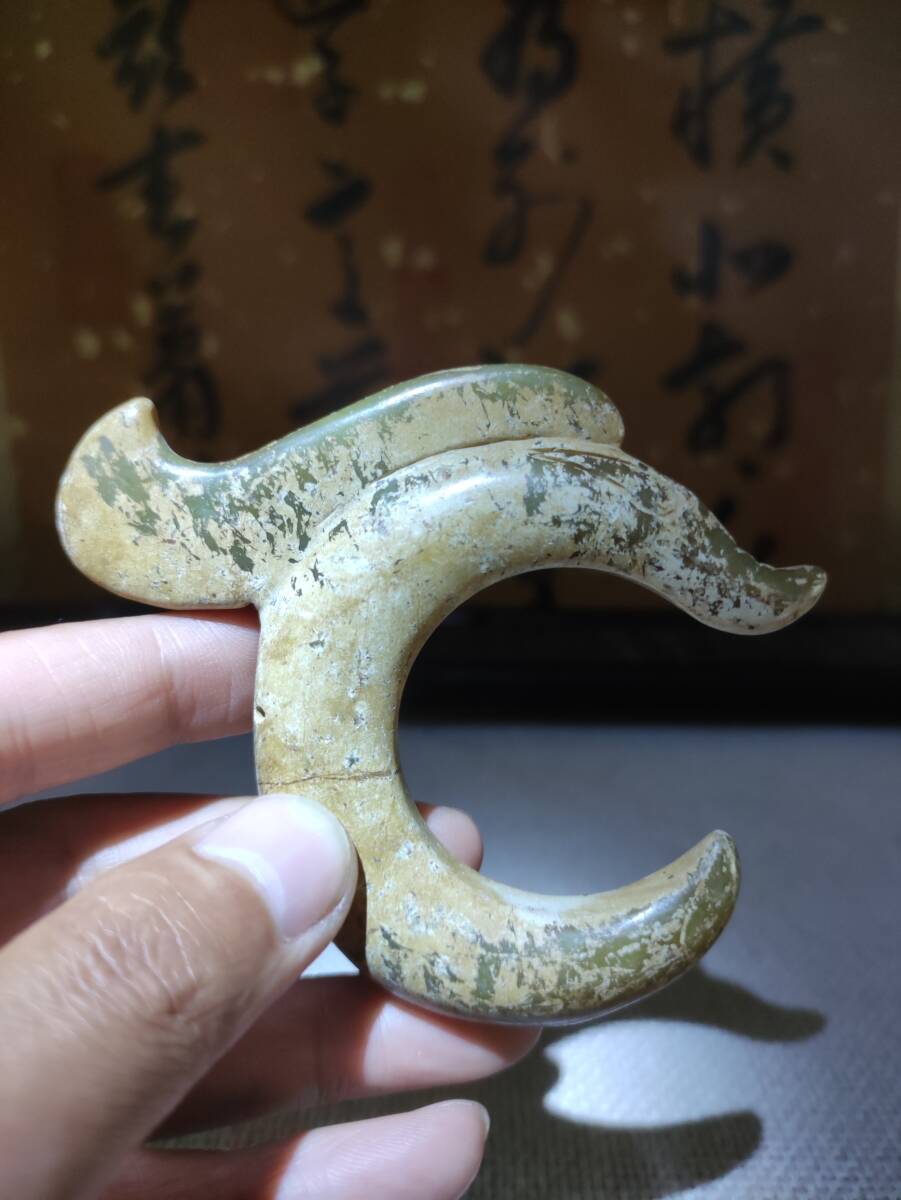 TM8#7512【3.1】人間国宝 中国骨董 和田玉 玉石 印章 彫刻品【紅山文化玉竜C型】 時代物 本物 珍品旧蔵 伝世家珍拍卖