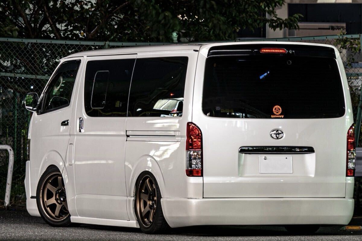 ハイエース200系ナロー標準リアバンパーマフラーレス全年式対応拍卖