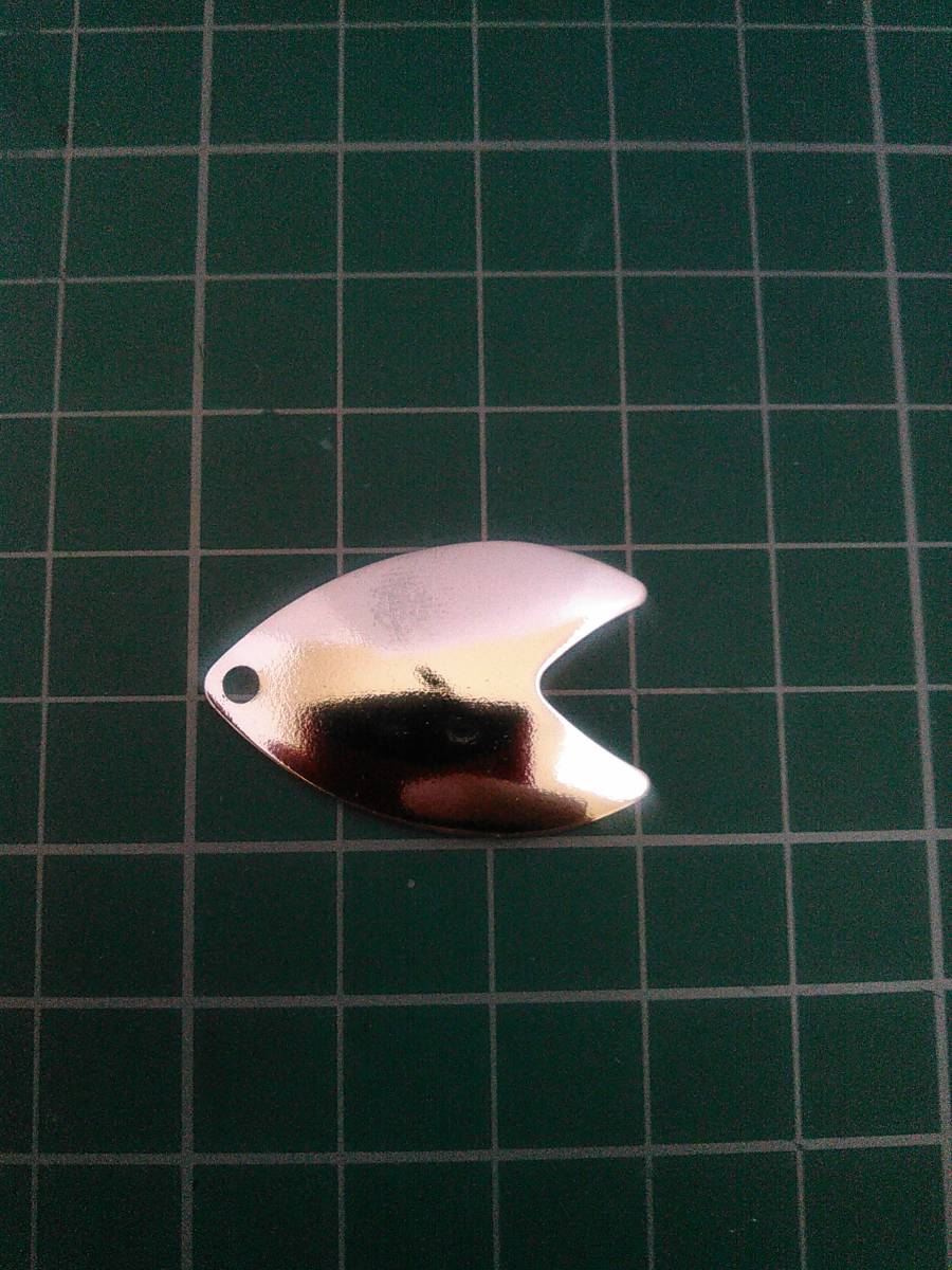 ダコタブレード 30mm 検)ブレードジグ スピナーベイト バズ ビックバド トップ ナマズ 雷魚 ショアジギ 青物 ブラックバス 野池拍卖