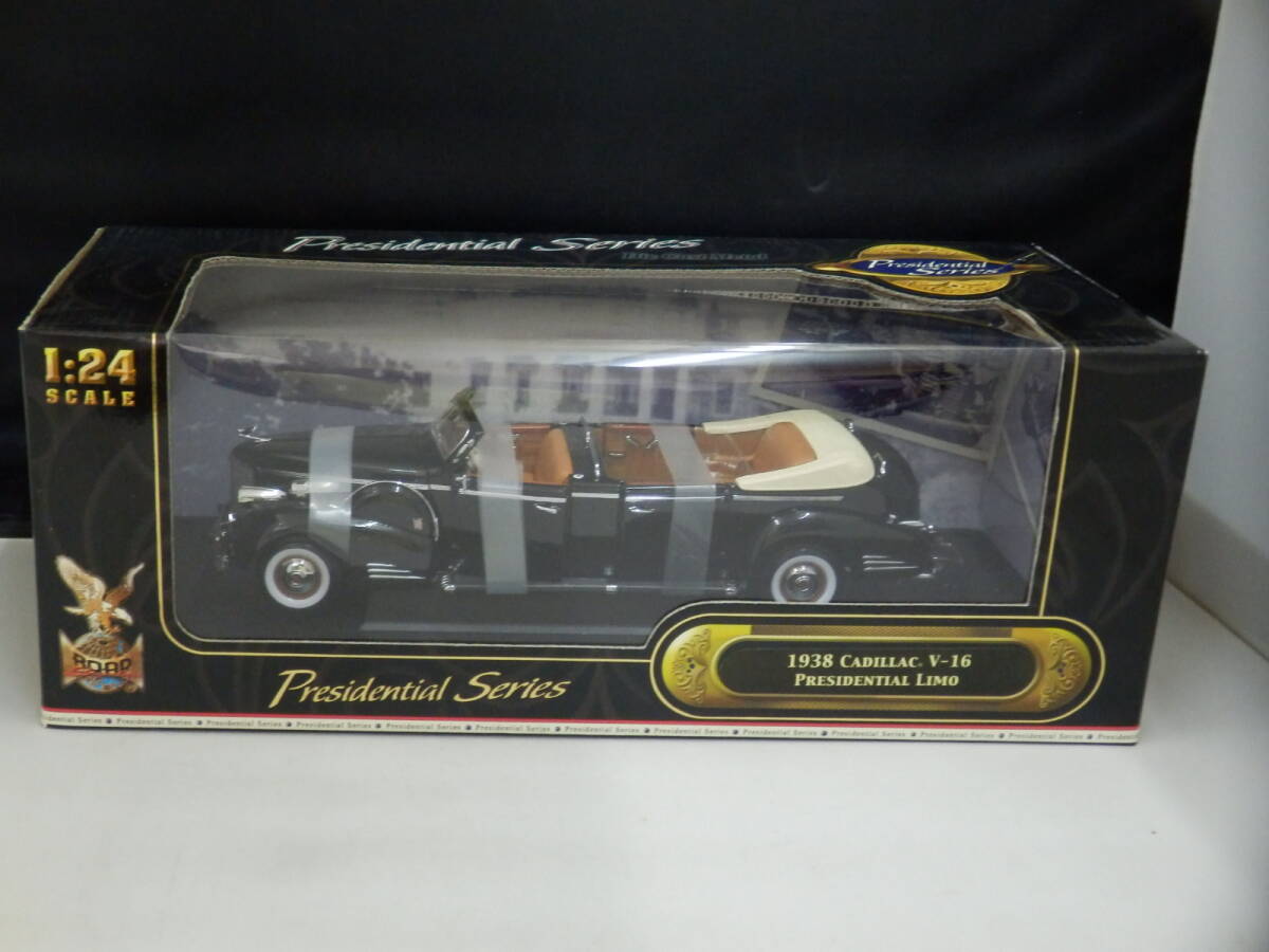 24028 ROAD Signature 1938 Cadillac V-16 Presidential Limo 1/24 Presidential Series キャデラック プレジデント拍卖