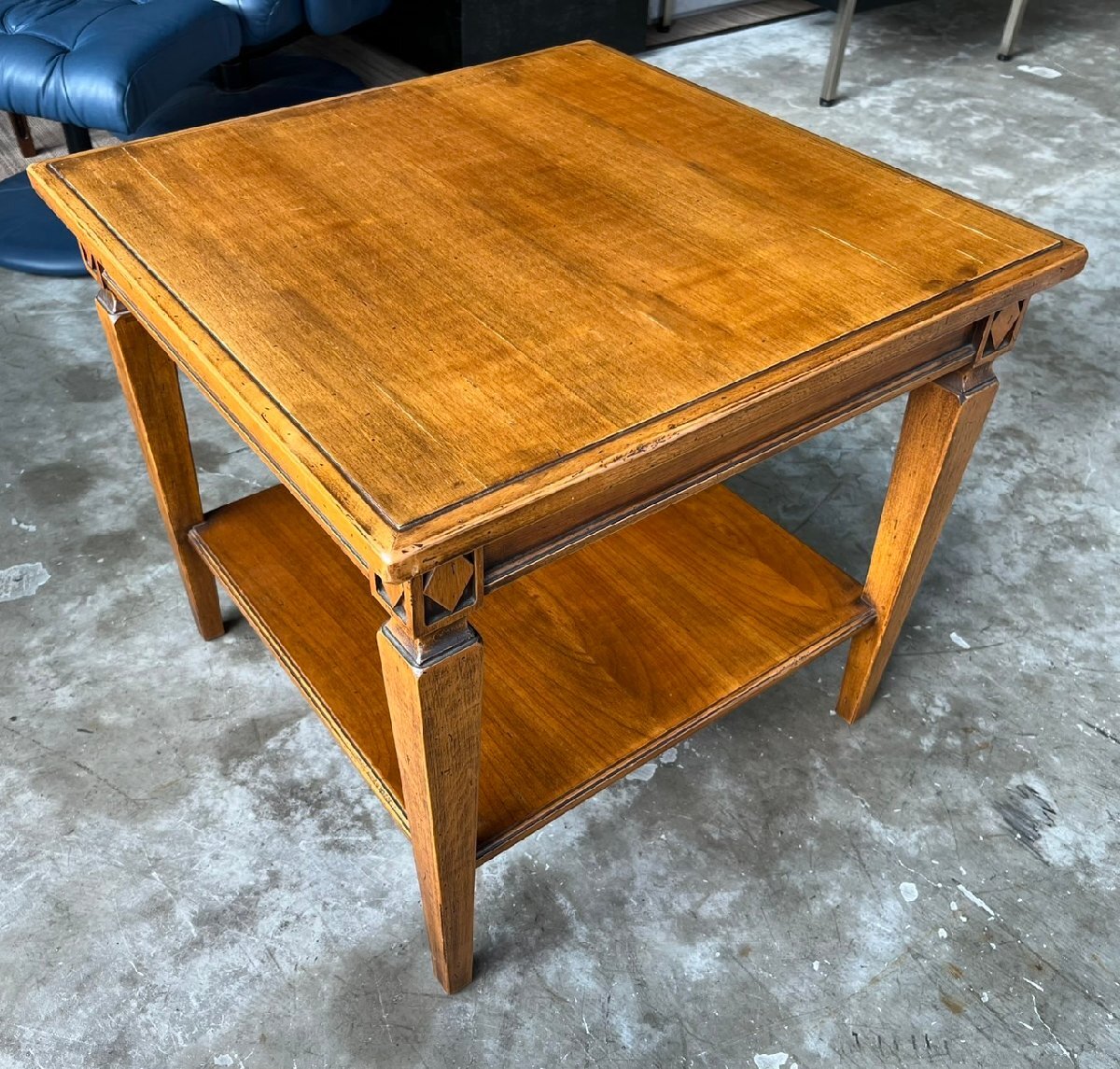 ★コンパクトで便利! ヴィンテージ SELVA イタリア製 チェリー材 サイドテーブル サイズ(約)60×60×高55㎝拍卖