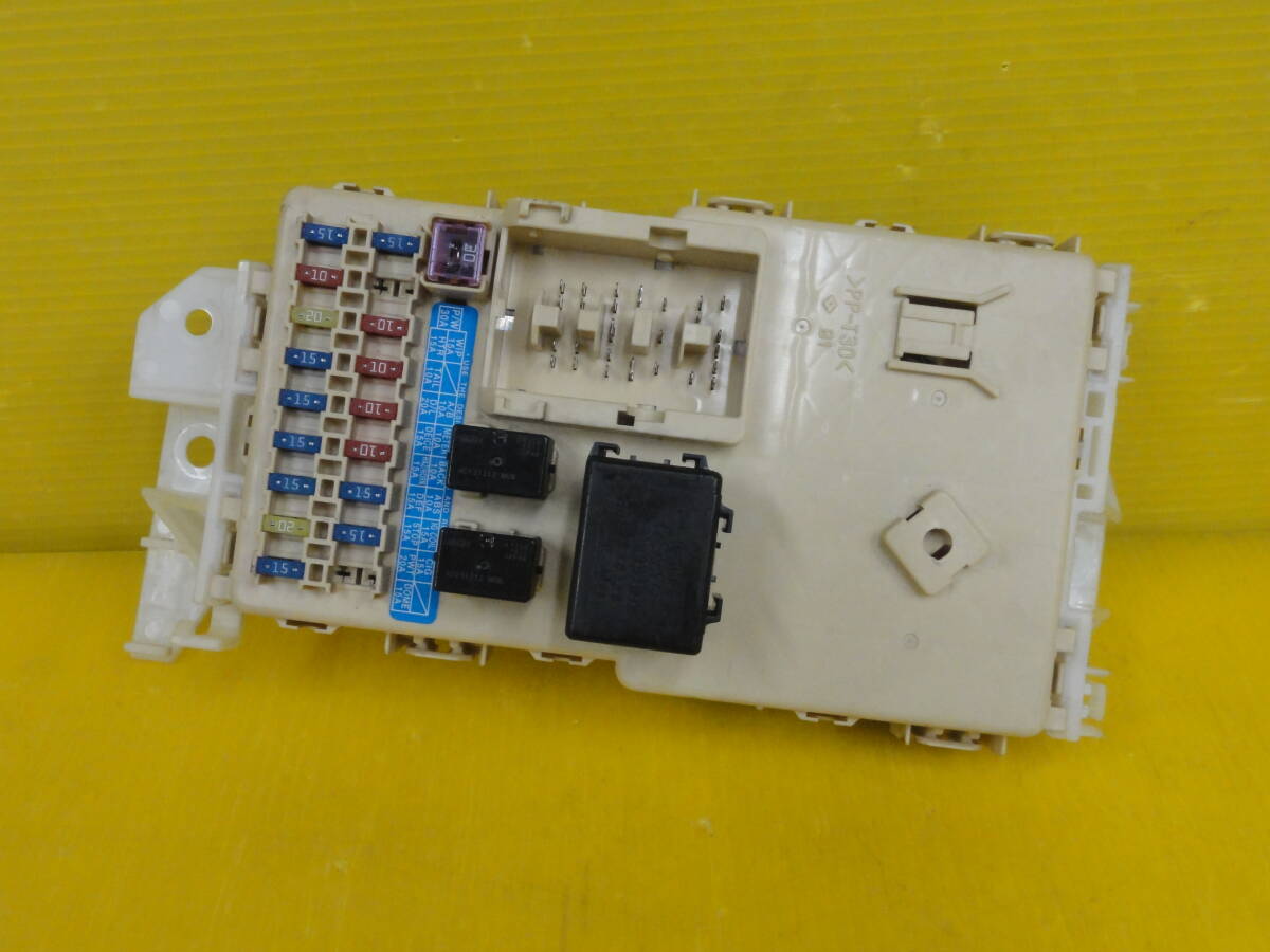 ☆平成17年車 スズキ MH21S ワゴンR 室内 ヒューズボックス 6409-3489 純正☆F30542 m拍卖