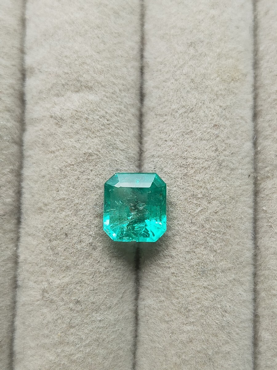 天然エメラルド 2.065ct 2ct 2カラット NATURAL EMERALD コロンビア産 COLOMBIA ルース loose 鑑別書付 祖母緑 拍卖