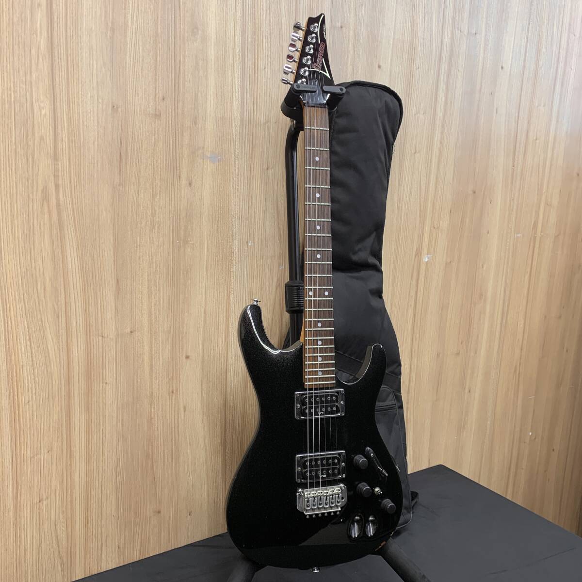 【Y5】 Ibanez SA420X Galaxy Black エレキギター 要修理 ピエゾ ラメ塗装 アイバニーズ Made in Japan 4428-180拍卖