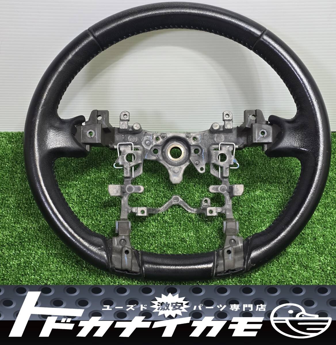 ★送料無料★トヨタ 純正 NHP10 アクア レザー ステアリング ハンドル ホイール 45103-47020 検:ZVW40/ZVW41/ZVW30 プリウス zashiki拍卖