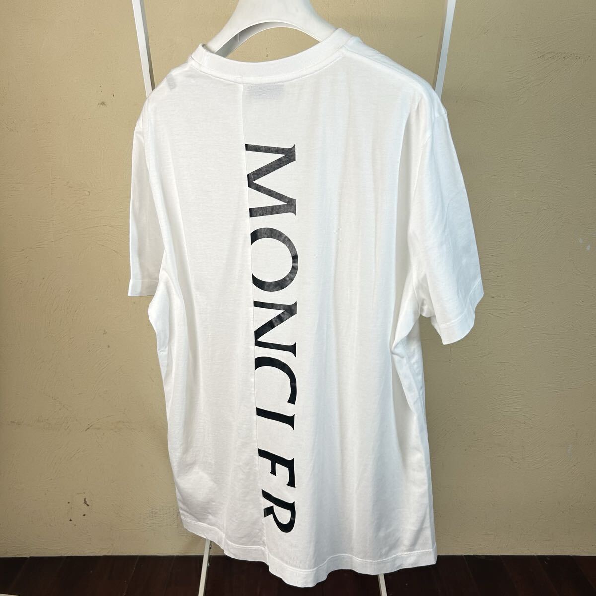 【未使用級】MONCLER モンクレールラバーワッペン半袖Tシャツ白M拍卖