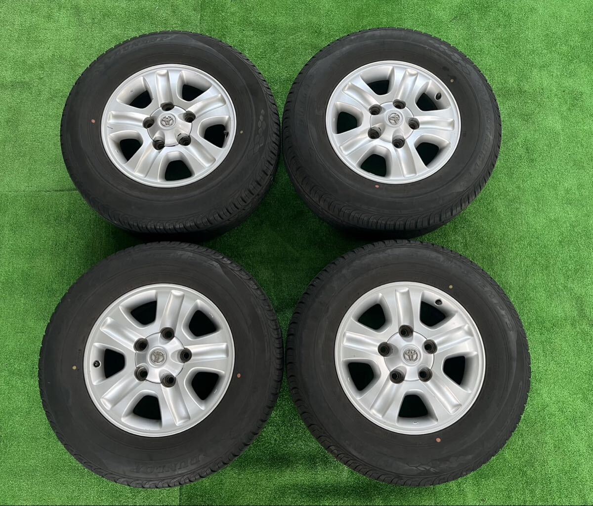 ランドクルーザー100系 純正アルミホイール 17インチ×8J +60 PCD150 5穴/DUNLOP GRANDTREK PT3 275/65R17 6〜7部山 2014年製造 4本セット拍卖