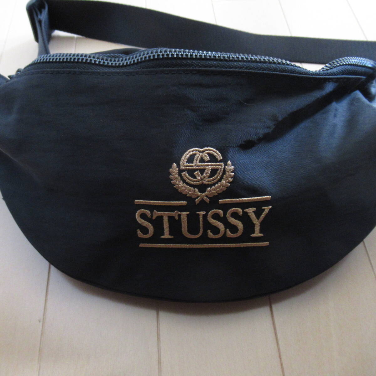 ★即決送込★STUSSY グッチ パロディ ボディバッグ bag ステューシー 斜めがけバッグ gucci 拍卖