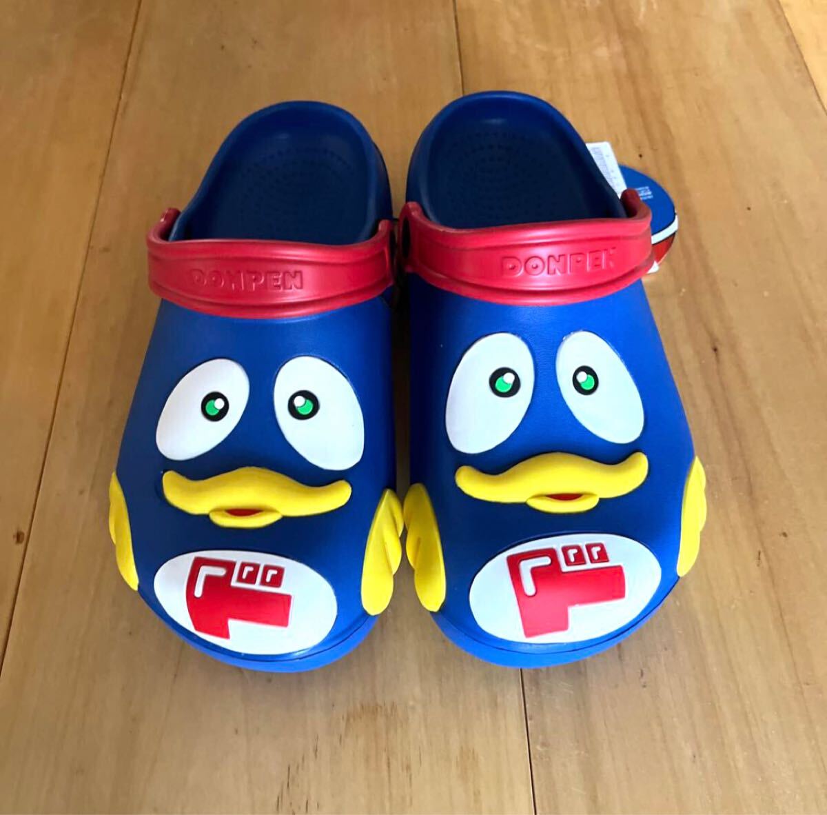 新品 未使用品 ドン・キホーテ ドンペン タウンサンダル 23 センチ 配送料無料 健康サンダル ドンキ CROCS SANDAL クロックス スリッパ拍卖