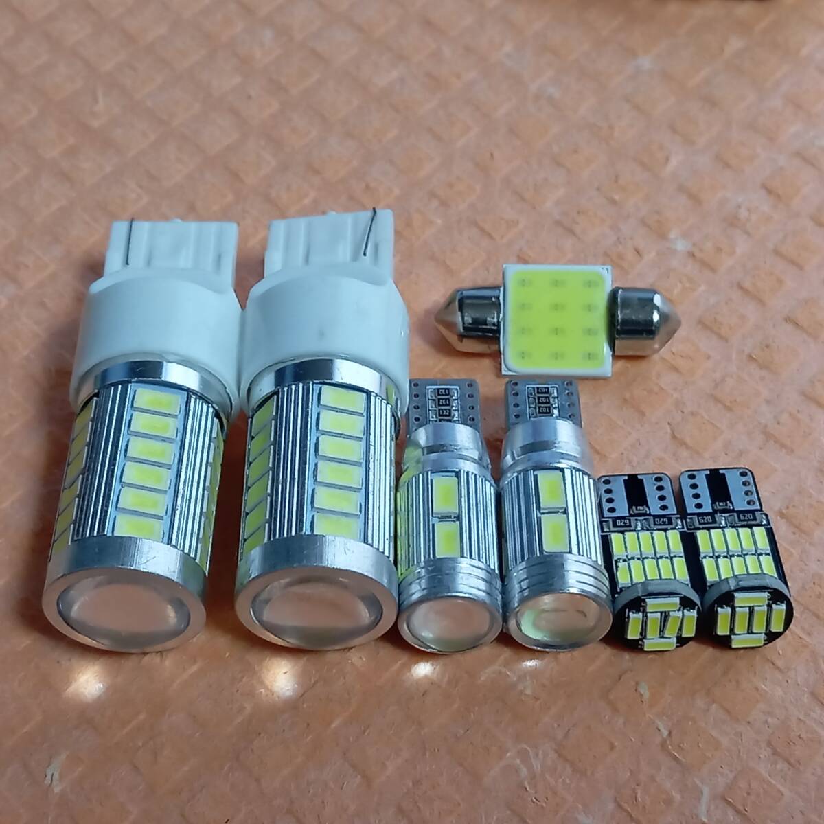 爆光!L880K コペン T10 LED ルームランプセット ポジション ナンバー灯 バックランプ 7個セット ホワイト ダイハツ /33/10/26/t31拍卖