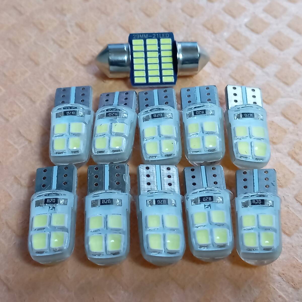 ANH20W ANH25W GGH20W GGH25W アルファード ヴェルファイア 後期 超爆光! T10 LED ルームランプ 11個セット ホワイト トヨタ /c8/t28拍卖