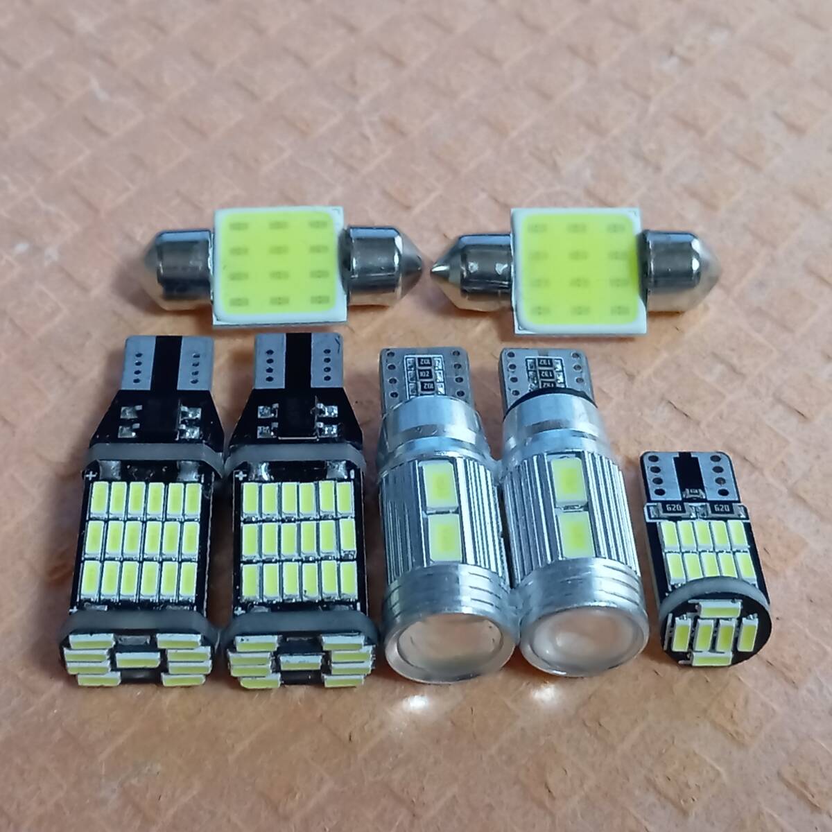 爆光7個セット!ルークス ML21S T10 LED ルームランプ バックランプ 車幅灯 ナンバー灯 純正球交換用バルブ ホワイト /45/10/26/t31拍卖