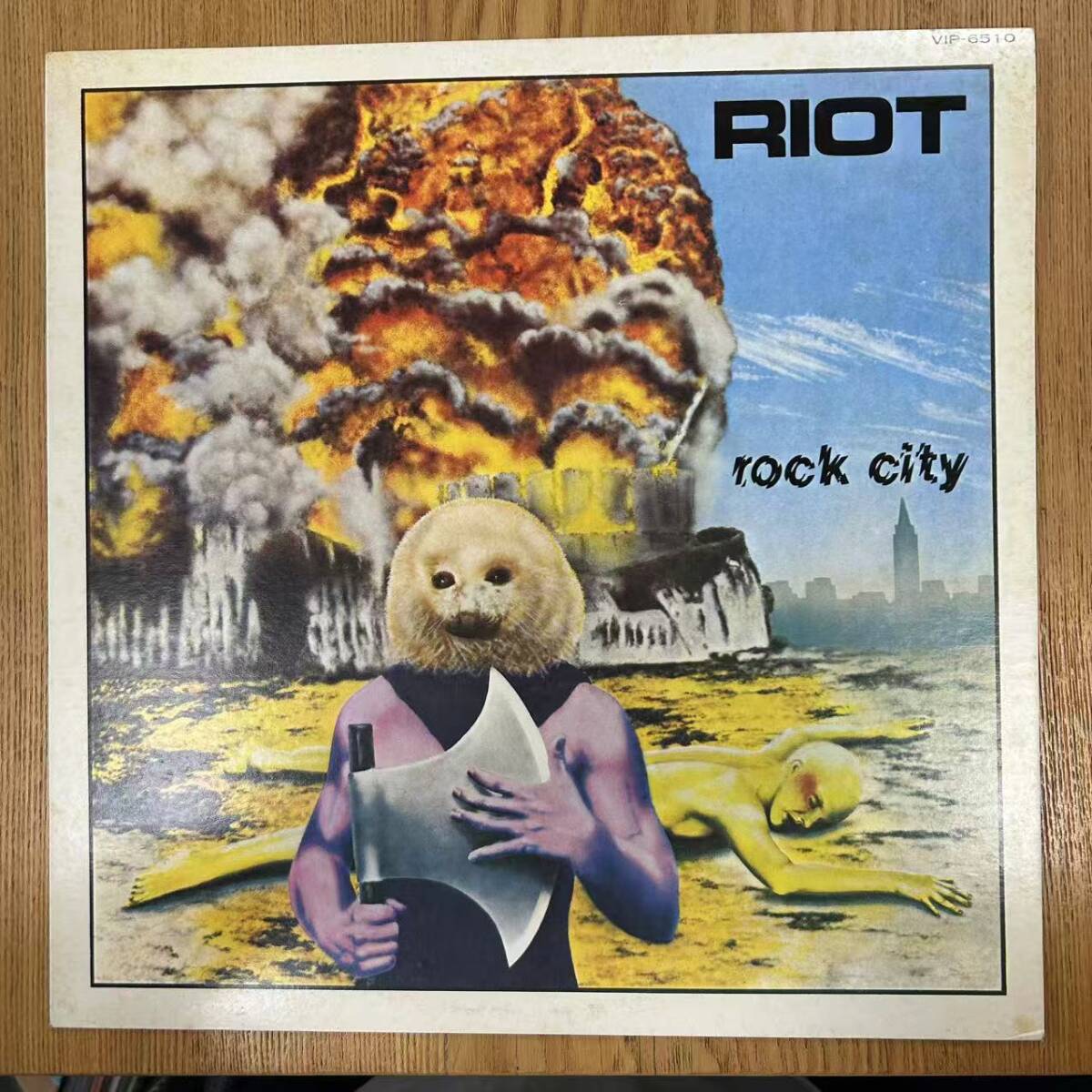 ★・見本盤/美盤 Riot(ライオット)「Rock City(怒りの廃虚)」LP(12インチ)/Victor(VIP-6510)/ロック/DNQ081502拍卖
