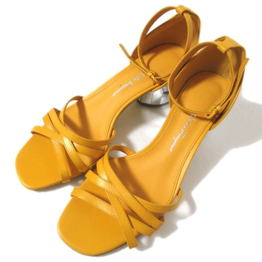 新品同様 21AW Salvatore Ferragamo サルヴァトーレフェラガモ アンクルストラップ ミュール サンダル 7.5 25cm相当 イエロー拍卖