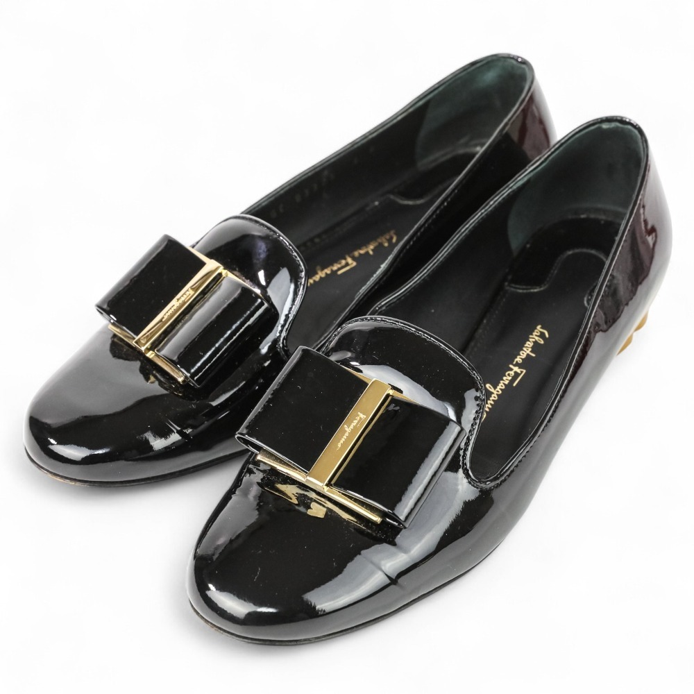 美品 Salvatore Ferragamo サルヴァトーレフェラガモ SARNO 1.5cm パテント ローファー パンプス 6D 約23.5cm ブラック拍卖