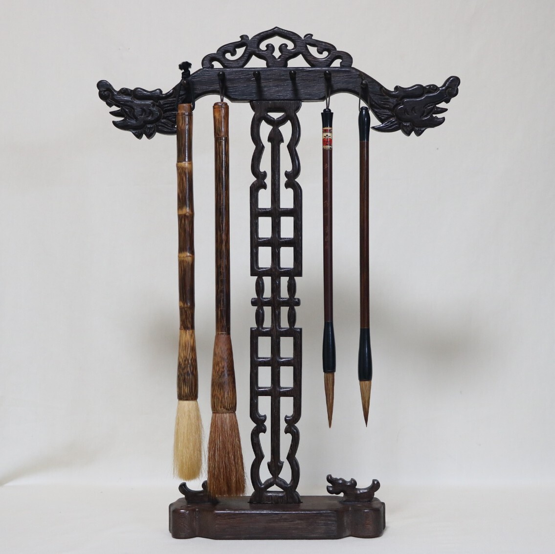 筆掛け唐木紅木四龍12本毛筆掛け36㎝     EA03拍卖