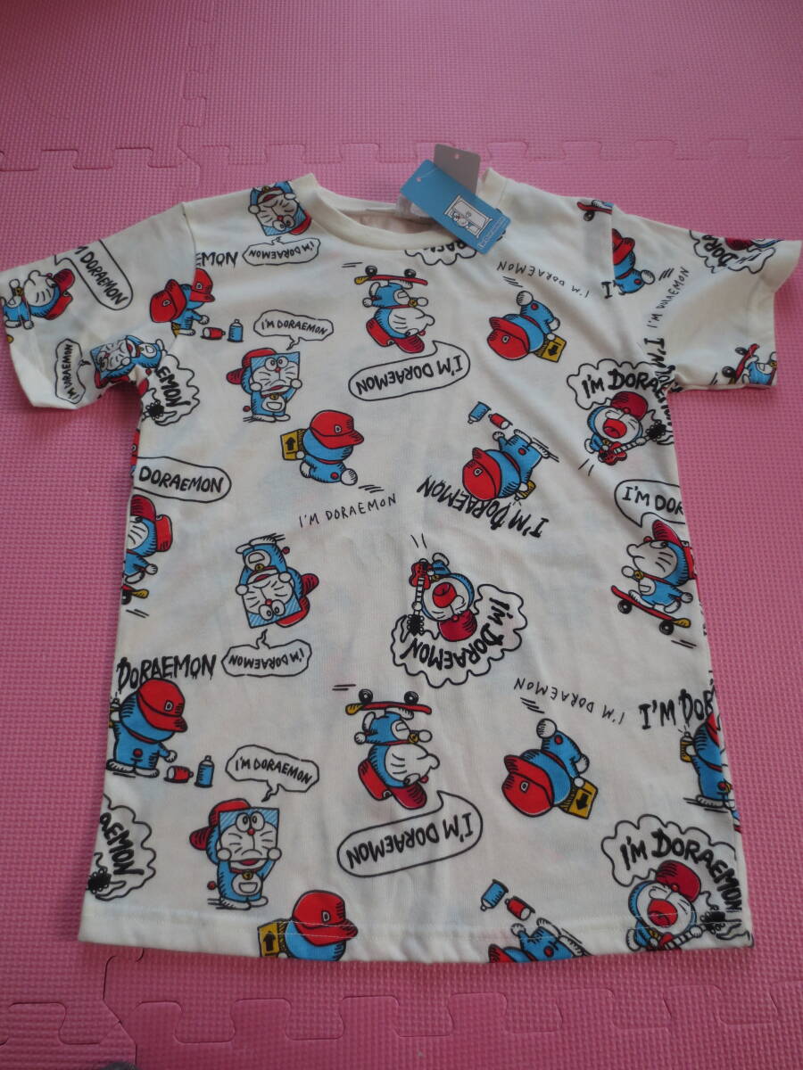 新品 140 ドラえもん 半袖Tシャツ 総柄 クリーム色 男の子 女の子OK サンリオ I'm Doraemon 藤子・F・不二雄 夏物 小学生 130~ 送料無料拍卖