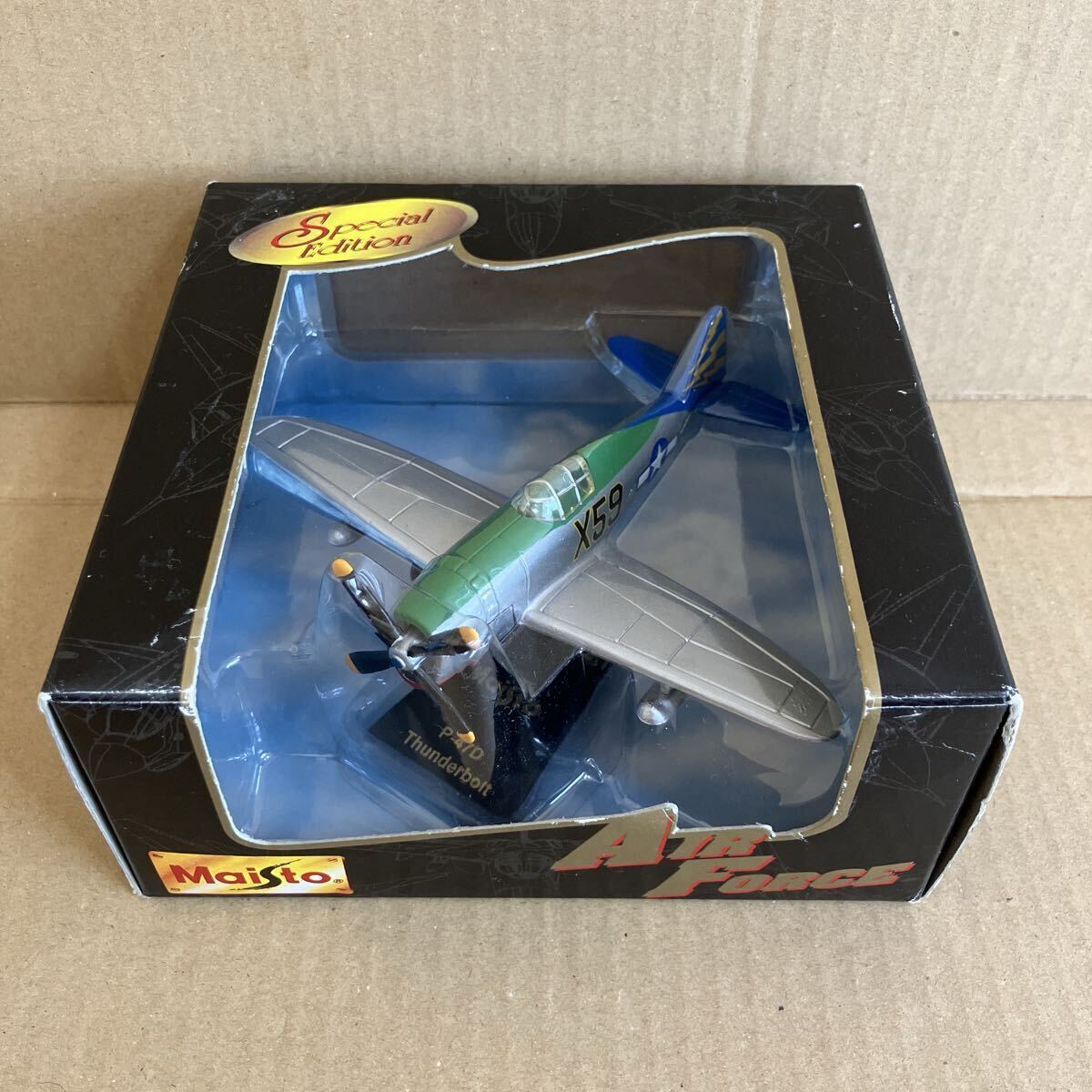 ■Maisto アメリカ空軍 P-47D サンダーボルト 戦闘機 ダイキャスト+プラスチックモデル【中古品】■拍卖