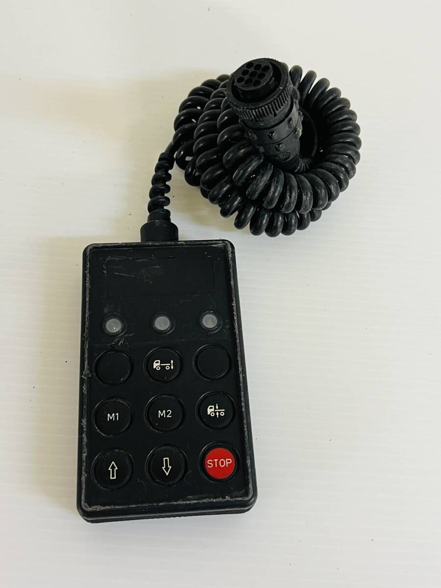 17123N エアサスコントローラー スイッチ エアサスコントロールスイッチ 各メーカー共通 車高調整拍卖
