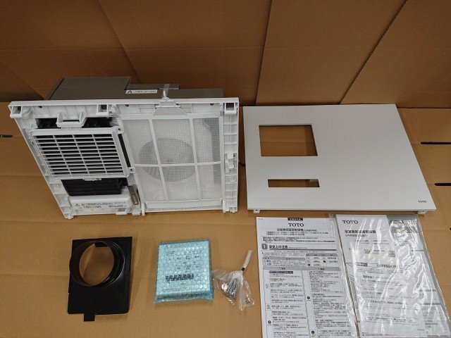 @【未使用品】 TOTO 浴室換気暖房乾燥機 TYB3111GAS 三乾王 2025年製拍卖