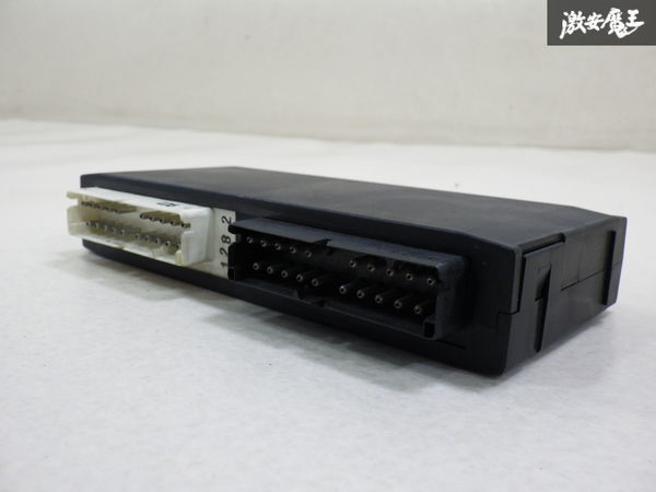 【実働外し】 BMW 純正 E34 ECU コントロール モジュール ユニット 61.35-1.379741 即納 在庫有 棚4-4-B拍卖