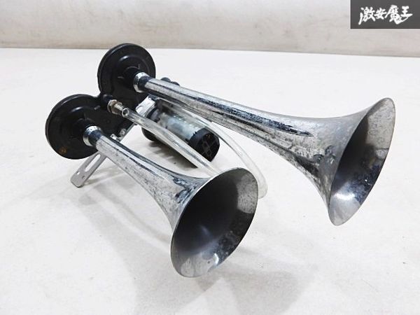 【実動 音OK 】汎用 ラッパー エアーホーン ヤンキーホーン メッキ(プラ) 12V 小型ポンプ 付き デコトラ ヤン車 棚4-3-A拍卖