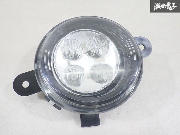 【LED点灯OK】 ルノー 純正 AHH4B1 トゥインゴ LED フォグライト フォグランプ フォグ 片側のみ T066-300 266007904R 即納 棚11-1拍卖