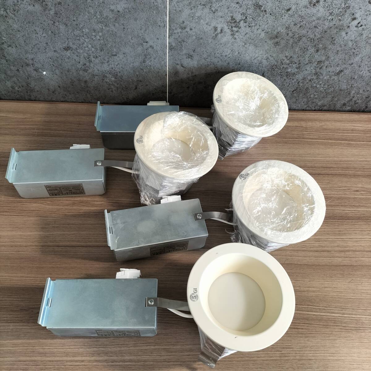 (Z-2505DL2)KOIZUMI コイズミ照明 LED照明器具 ダウンライト AD37131L 4点セット 13年製 モデルルーム展示場中古品拍卖