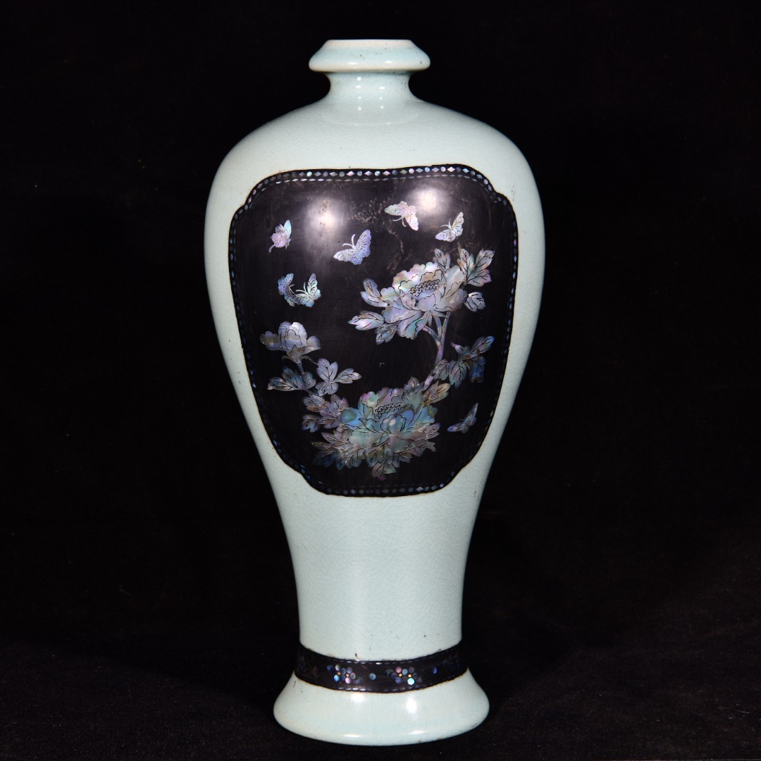 TX202■【宋汝窯 宣和殿款】清凉寺瑪瑙釉 貝売が嵌め 折枝牡丹蝶戀花 梅瓶 時代物 古玩 唐物 古陶磁器■拍卖