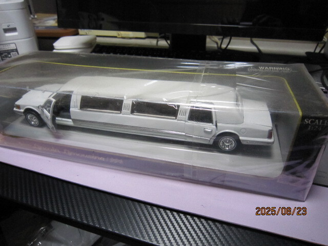 17.Lincoln Limousine 1996 リンカーン リムジン ミニカー 未使用 全長約32cm MSE拍卖