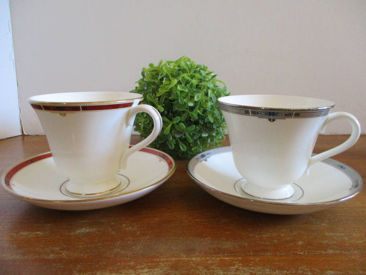 【美品・レア】ウェッジウッド WEDGWOOD カップ&ソーサー リーシェイプ アムハースト&コロラド 2客セット 人気ブランド ペア 赤 グレー拍卖