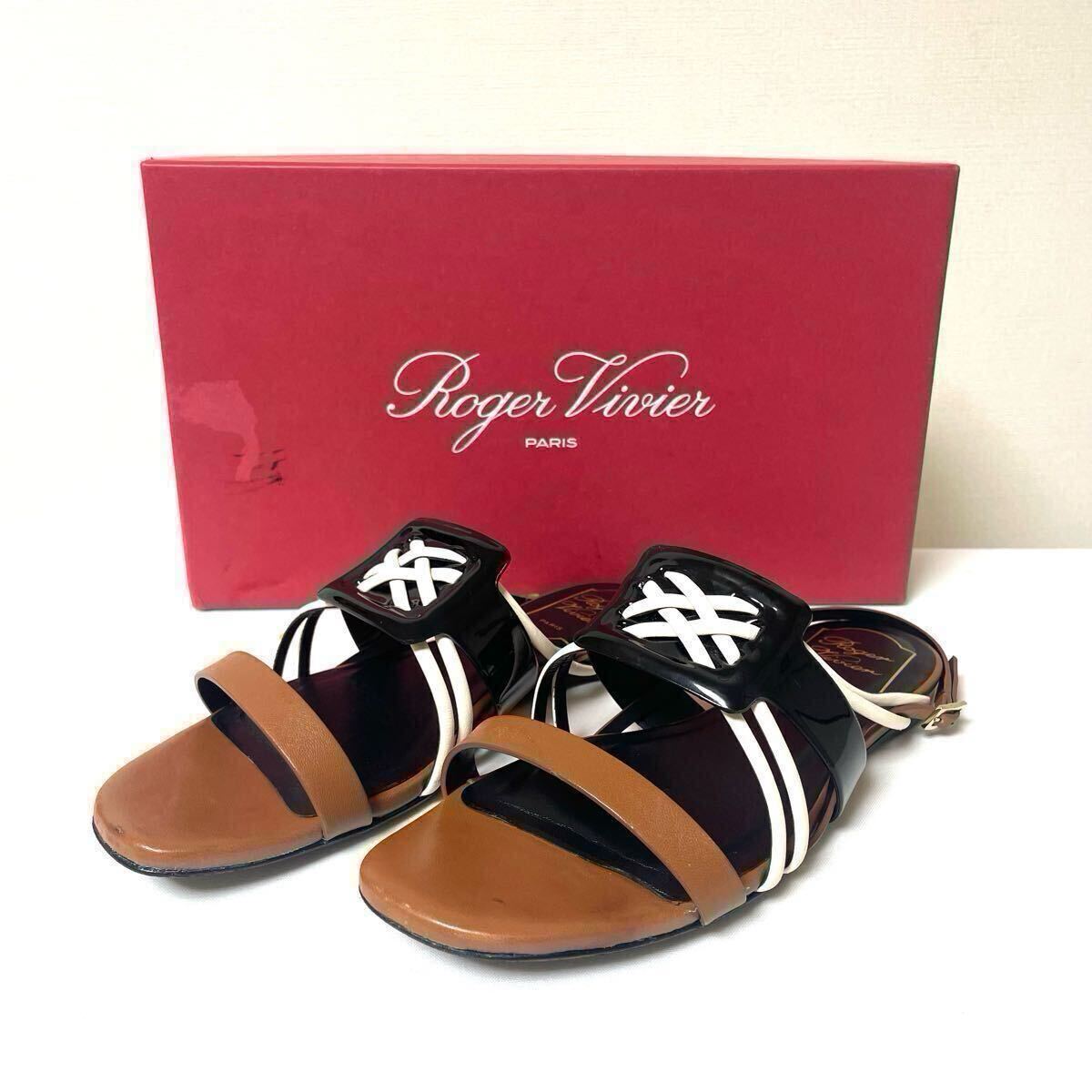 付属品あり ロジェヴィヴィエ レザーサンダル バックル拍卖