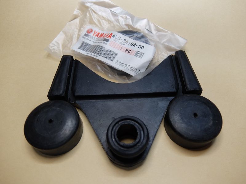 即決 RZ250 RZ350 ガソリン タンク マウント ゴム フルセット 4L3 4UO タンク ラバー マウントラバー マウントゴム拍卖