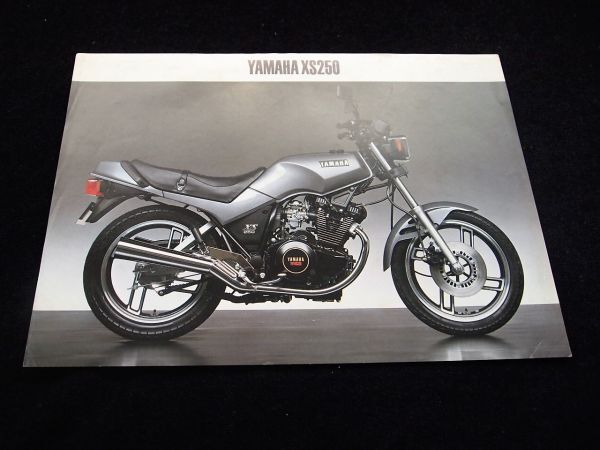 ヤマハ XS250 1982年? カタログ美品・送料込み!拍卖