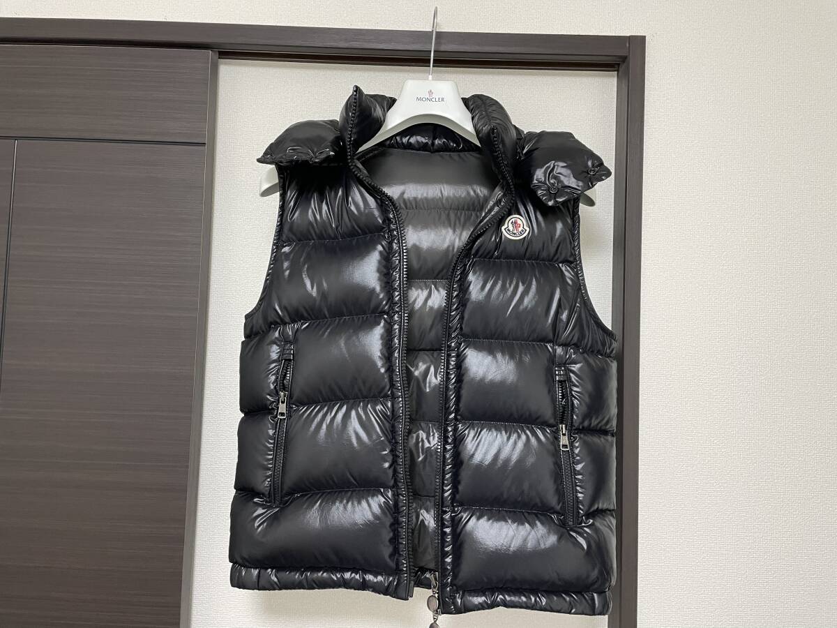 モンクレールBORMES GILET 人気のブラック サイズ2 拍卖
