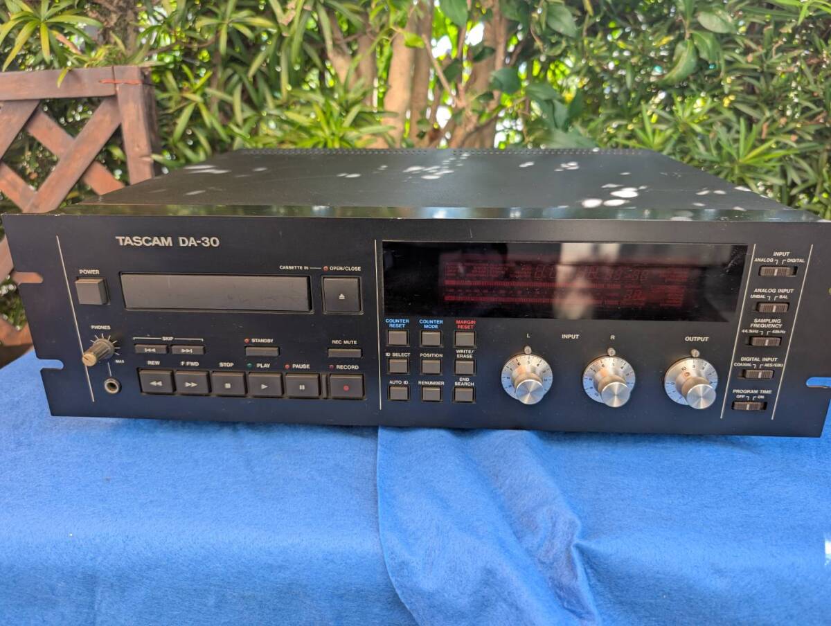 TASCAM Model DA-30拍卖