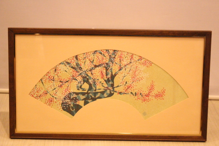 x-6888 牧野宗則 「扇面紅白梅」1981年 木版画 額装 真作 前面ガラス拍卖