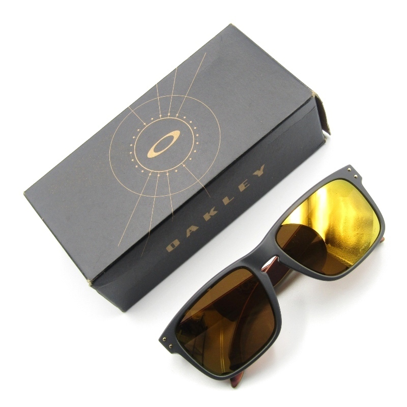美品 OAKLEY オークリー サングラス OO9244-5956 HOLBROOK USA製 ホルブルック スクエア 偏光 アジアンフィット MATTE CARBON 61003552拍卖