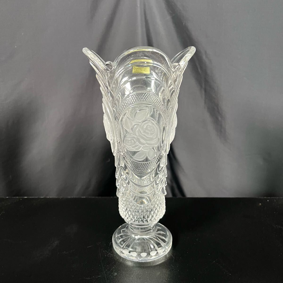 ky フラワーベース 花瓶 クリスタルガラス インテリア 花器 置物 KAMEI GLASS CRYSTAL ローズ柄 高さ23㎝拍卖